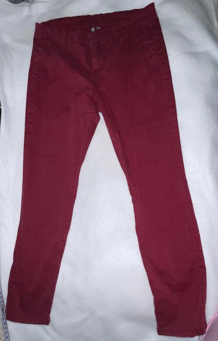 KUT from the Kloth Burgundy Skinny Pants Size 8P
